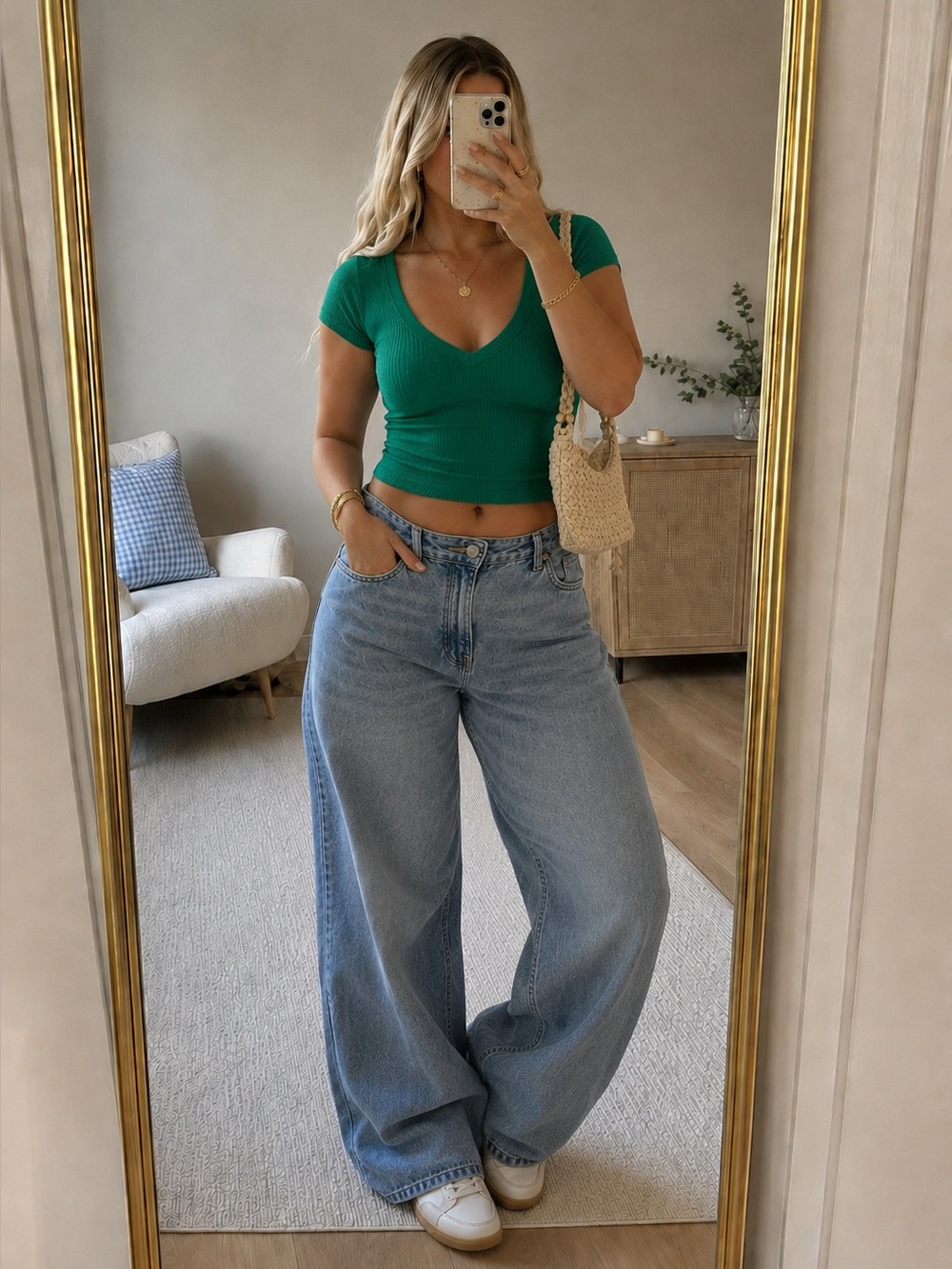 Bozzolo Green Ribbed V-Neck Top